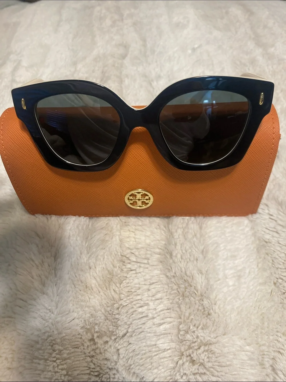 TORY BURCH NEW SUNGLASSES